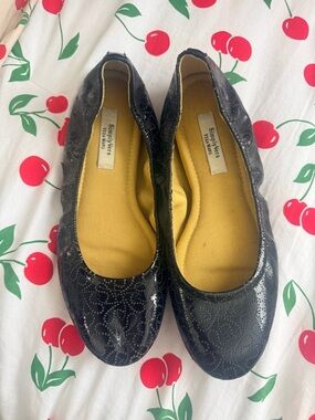 Vera Wang Y2K Black Patent Quilted Ballet Flats